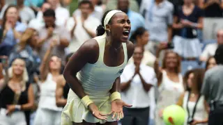 Gauff survives Andreeva test to reach US Open semifinals against new No. 1 Rybakina