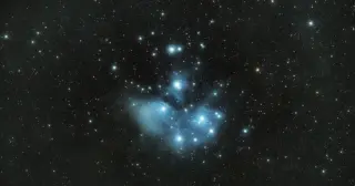 Gigantic Water Vapor Cloud Detected Around Ancient Quasar