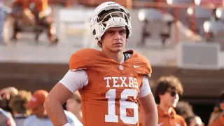 Urban Meyer urges Texas to bench Arch Manning as Longhorns face Ole Miss