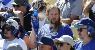 Dodgers Beat Braves in 103-Degree NLDS Opener as Heat Wave Tests Fans and Players