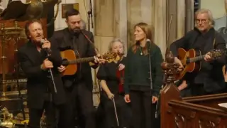 Vedder and Irglová Deliver Duet at Glen Hansard’s Dublin Farewell