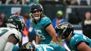 Jaguars Seek Historic 5-1 Start as Texans Chase Playoff Miracle in London