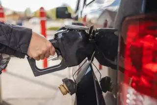 Gas Prices Stay Elevated Ahead of Memorial Day as Oil Stocks Rally