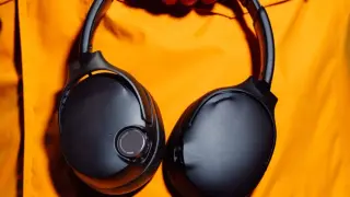 Skullcandy’s Crusher 1080 ANC Packs Bose Tech Into a Wireless Headphone