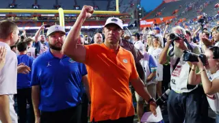 College Football Week 5: Road Tests Threaten Top-10 Teams in Conference Play