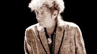 Bob Dylan's Tour Lineup Shuffles On with Julian Lage Joining in Guitars