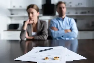 Same last name, longer marriage? Study finds link between surname sharing and divorce risk