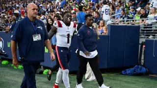 Patriots place A.J. Brown on IR, reshaping their receiving group