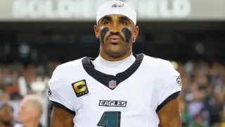 Eagles Place Hurts on IR After Calf Clot Movement; McKee to Start