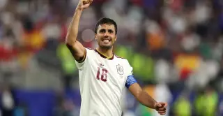 Spain's Midfield Masterclass Dismantles France in World Cup Semi
