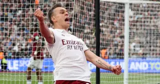 Trossard’s late strike keeps Arsenal in command of title race at West Ham
