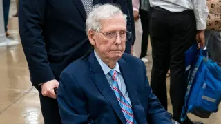 Beshear pushes McConnell for public health update amid ongoing questions