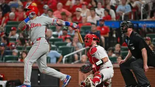 Painter carries no-hitter into sixth as Phillies edge Cardinals 6-5