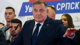 Banned Bosnian Leader Dodik Claims Victory as Nationalists Retain Power in Low-Turnout Election