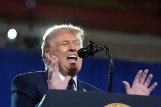 Trump’s Unusually Small Ohio Rally Highlights Midterm Tensions
