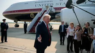 Trump Debuts Qatar-Gifted Presidential Jet on Maiden Flight