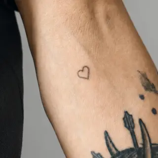 CipherX unveils pain-free microdot tattoos with dissolvable microneedle patches