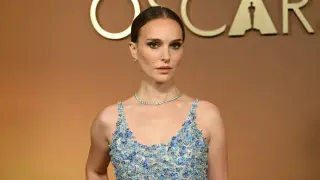 Portman Expands Family to Three With Paris Baby