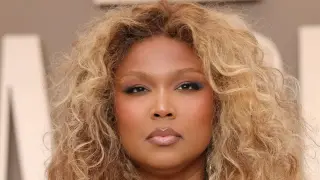 Lizzo Stuns BET Awards Red Carpet with Dramatic Weight-Release Transformation