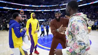 Warriors target LeBron and Davis as Green kicks off a multi-step cap reset