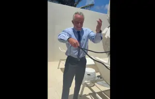 RFK Jr. Bitten While Handling Snakes on Oz’s Patio
