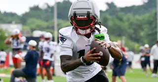 Doubs, Brown spark Patriots at seventh camp practice