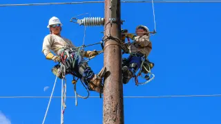 AI data centers push up household energy costs, study finds