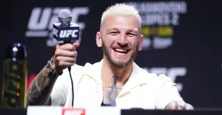 Hooker heads to UFC Paris main event vs Parnasse, death threats fail to shake him