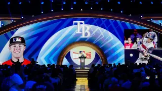 Cholowsky Leads 2026 MLB Draft as 613 Picks Roll In