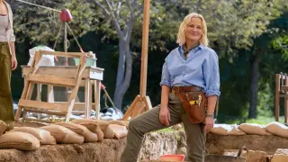 Peacock Unveils Dig: Poehler-Led Archaeology Comedy Set for November Debut