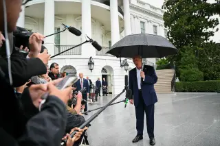 TV Pool Coverage Returns to White House Amid Ongoing CNN Access Dispute