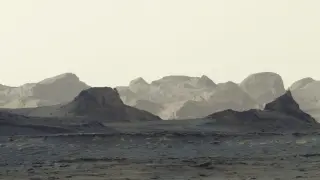 Curiosity Captures Unbalanced Dawn Panorama of Mysterious Martian Yardangs