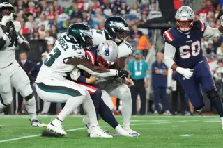 Eagles tighten 53-man roster outlook as Weru earns edge, Lampkin in the mix