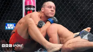 Pimblett taps Saint-Denis in 52 seconds to push for lightweight title at UFC 329