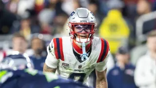 Gonzalez Frustrated by Stalled Patriots Contract Talks