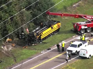 Winter Haven school bus crash kills student and Jeep driver after Malibu drifts into traffic