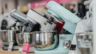 Kenwood's Power Play: Why Bakers Are Ditching KitchenAid for Upgraded Mixers