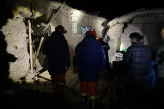High-altitude rescue complicates aftermath of deadly Tibet quake