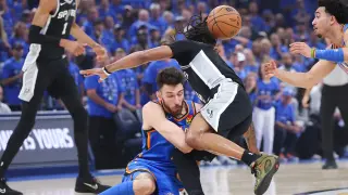 Thunder Back Chet Holmgren After West Finals Exit to Spurs