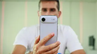 iPhone Air flop rattles the ultra-thin race as rivals retreat