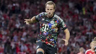 Kane Eyes Dual MLS-NFL Career as He Weighs Bayern Contract