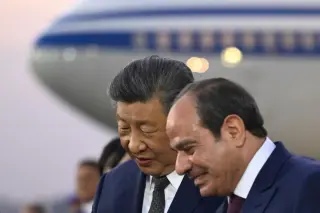Xi’s Cairo Visit Anchors China’s Mideast Strategy Amid U.S. Withdrawal