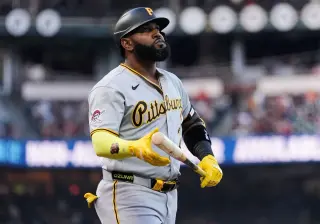 Pirates cut Ozuna after underwhelming one-year stint