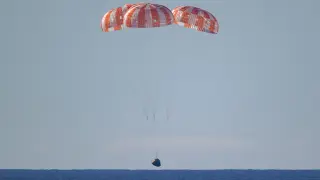 Sea Landings vs Ground Landings: The Evolving Art of Returning Spacecraft
