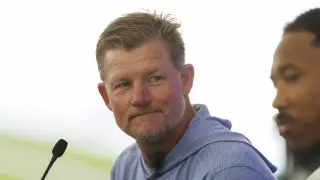 Snead’s offseason push yields Myles Garrett trade to the Rams