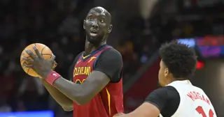 Sixers add three Exhibit 10 hopefuls ahead of training camp