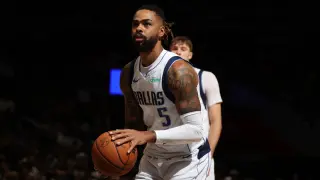Memphis Grizzlies waive D'Angelo Russell, sign Brendan Hausen ahead of training camp