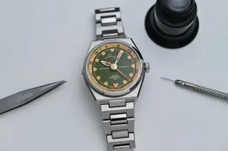Singer Reimagined Unveils the 1970 DualTrack GMT in a Slim, Track-Inspired Package