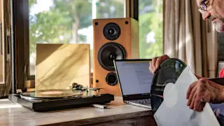 Eight Fresh Audio Upgrades Elevate 2026 Listening Across Cars, Desks, and Living Rooms