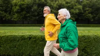 Brisk Walking May Boost Brain Health in Older Adults